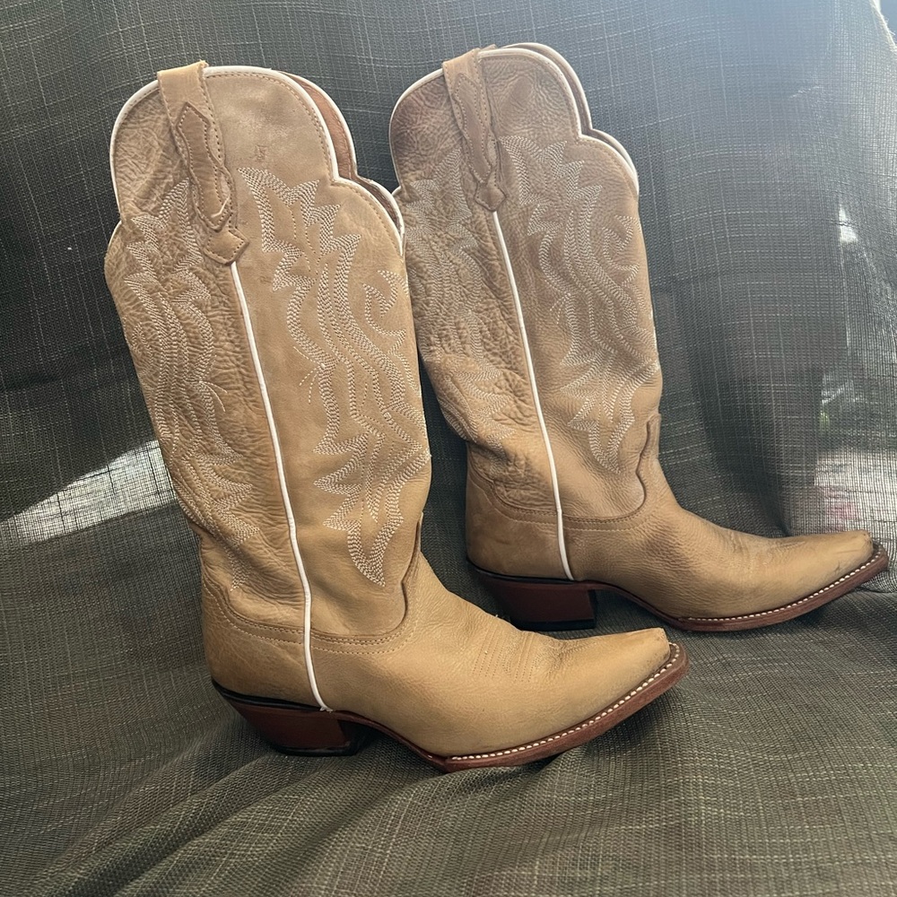 IDYLLWIND WOMEN'S TAN WESTERN BOOTS - SNIP TOE